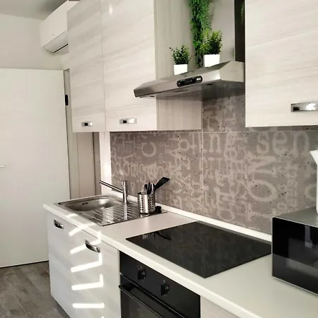 La Corte Di Giovanna *