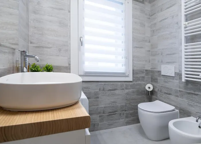 La Corte Di Giovanna * البندقية